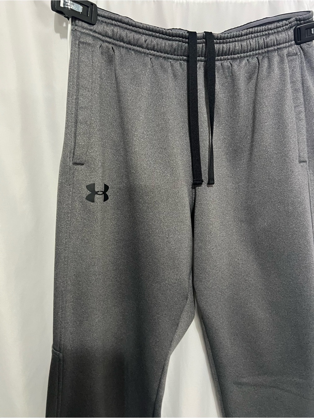 Under Armour Men's Dark Gray Performance Joggers size M